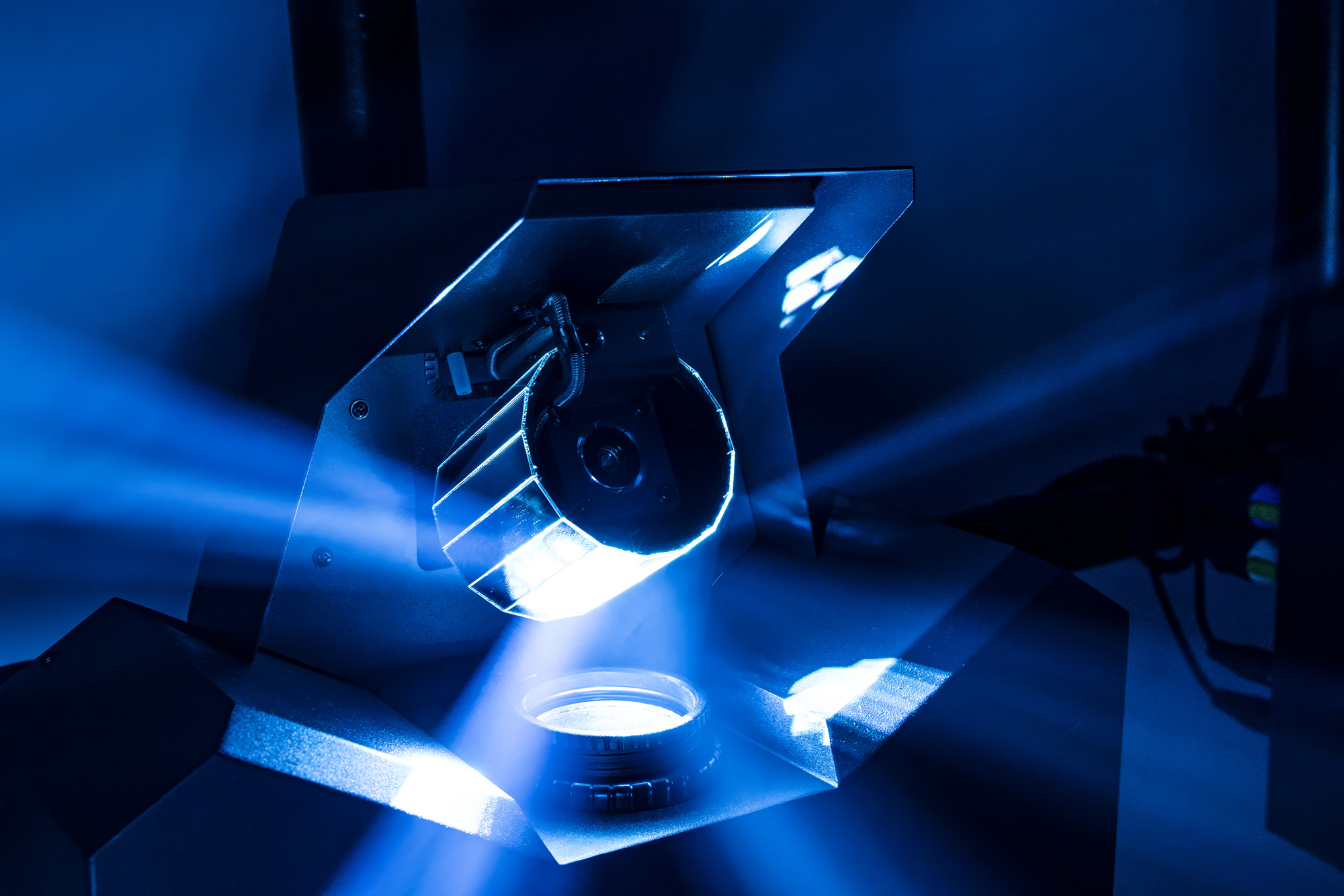 SHOWTEC Demon - 140 W LED-barrel scan-effect - Afbeelding 21
